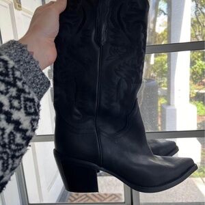 Like New Jeffrey Campbell Dagget Boots